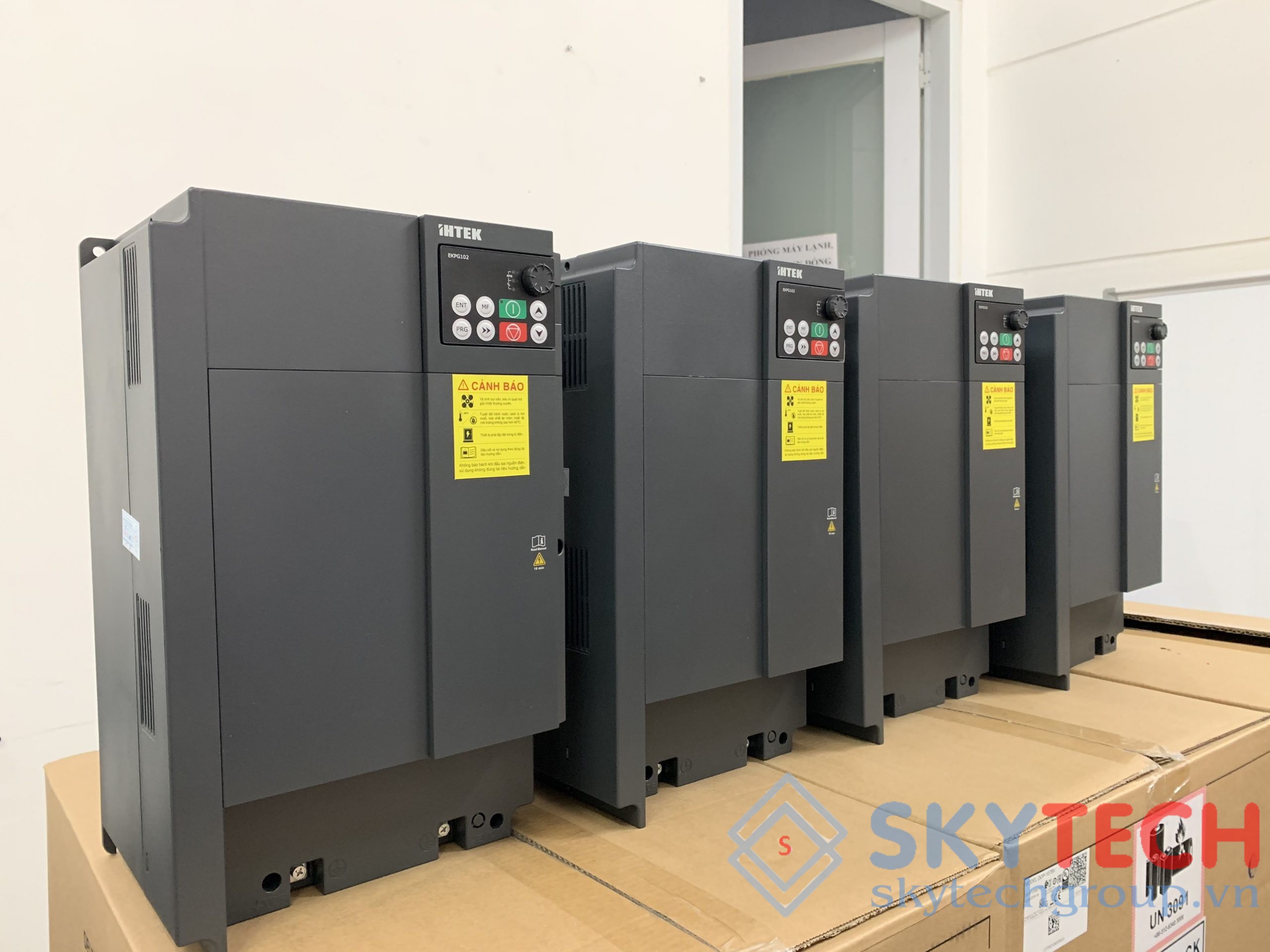 ea100ee3c4db318568ca4 IHTEK G1-4T0075G/0110P - Biến Tần 5