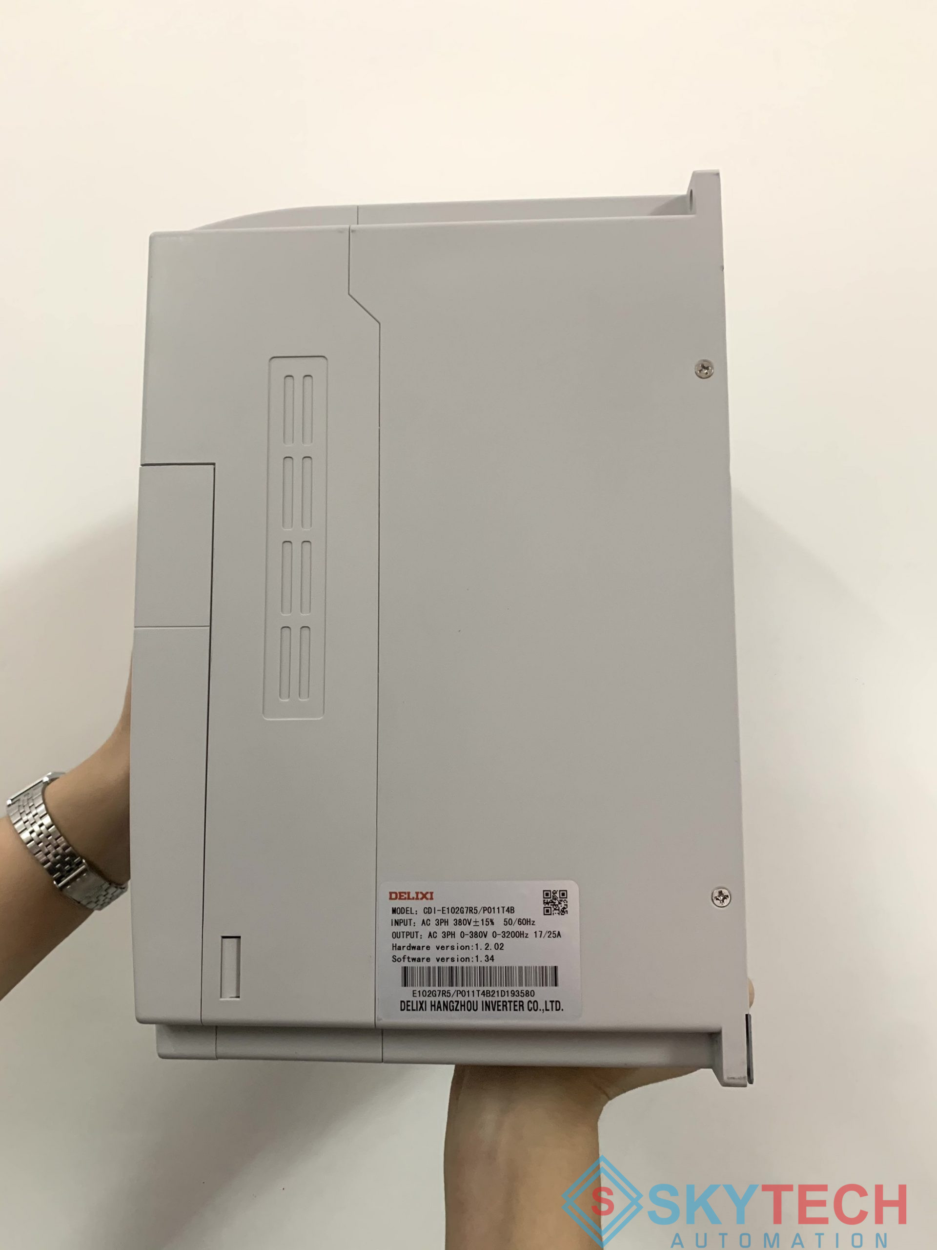 delixi-4 Delixi CDI-E102G0R75T4B - Biến Tần 5